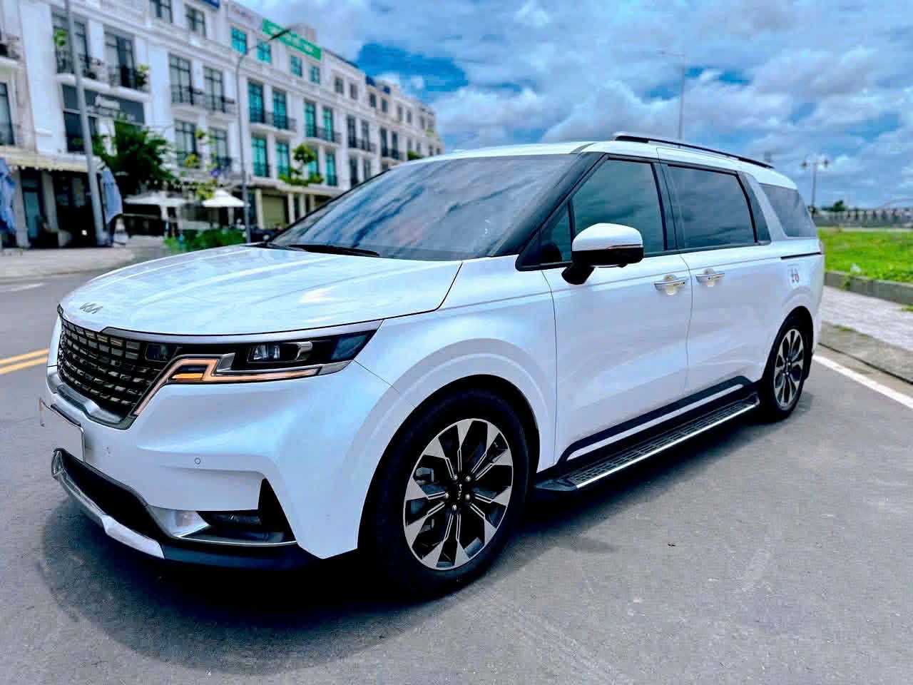Kia Carnival(2023) — 7 座豪华 MPV · VIP 接送