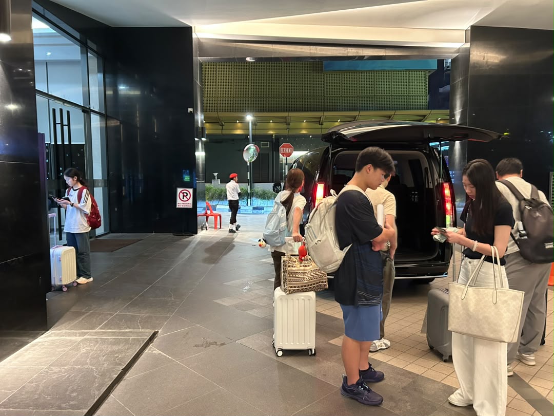 吉隆坡酒店大堂团体送达